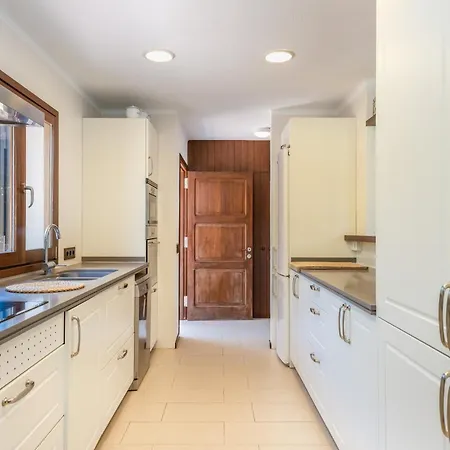 וילה Bini Nura *